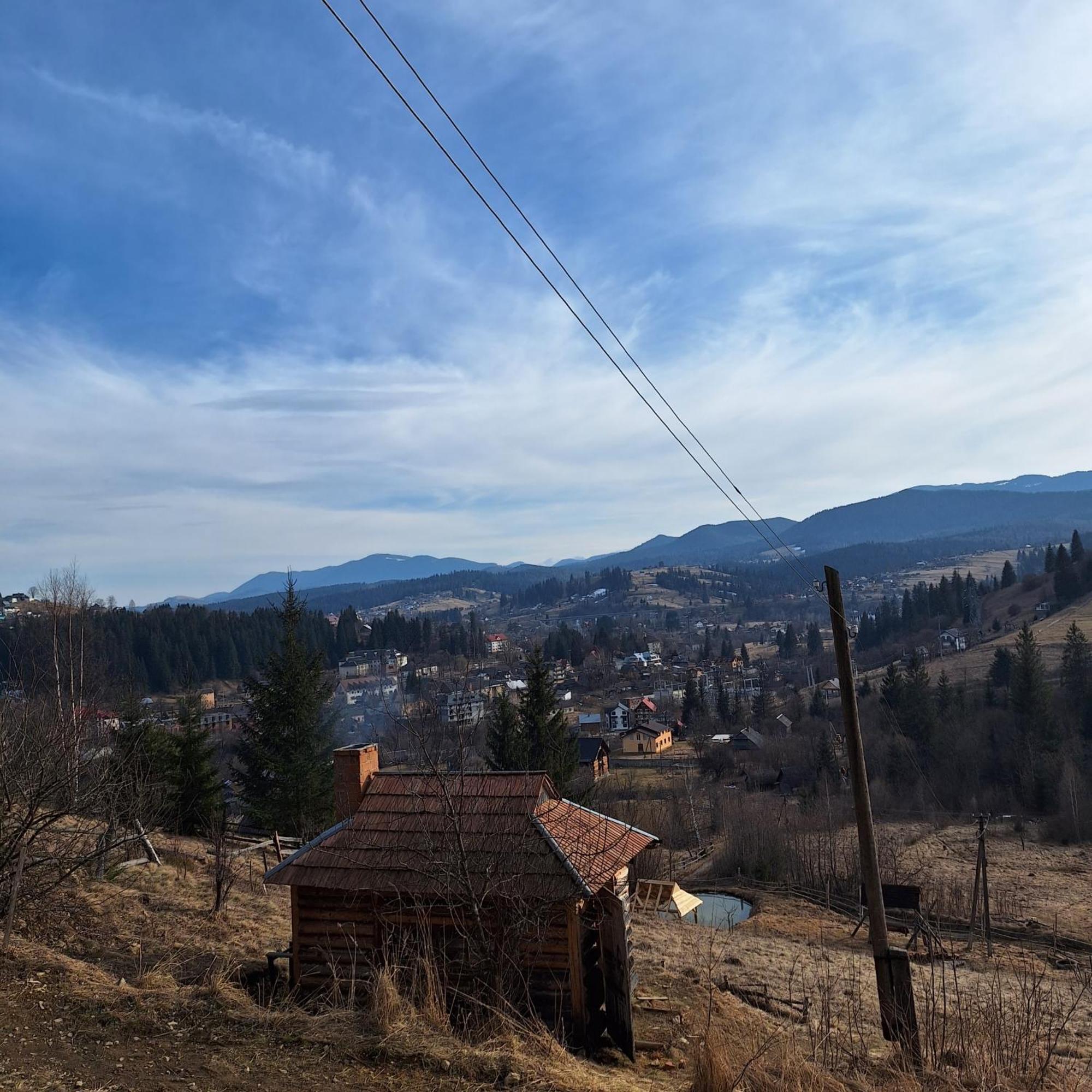 Приватна Садиба "Світлиця Гуцульщини" Vorochta Exteriör bild